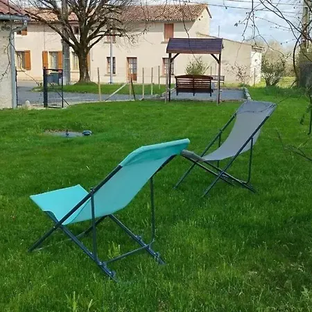 Maison Conviviale Avec Jardin A Holiday home