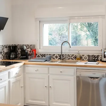 Maison Conviviale Avec Jardin A