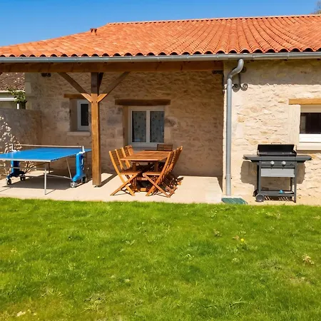 Maison Conviviale Avec Jardin A Ferienhaus Saint-Maurice-la-Clouere