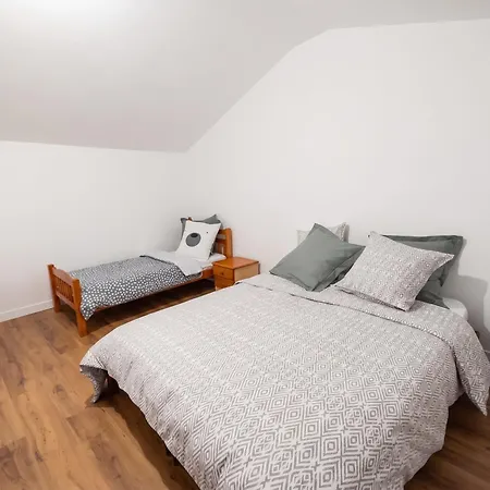 Maison Conviviale Avec Jardin A