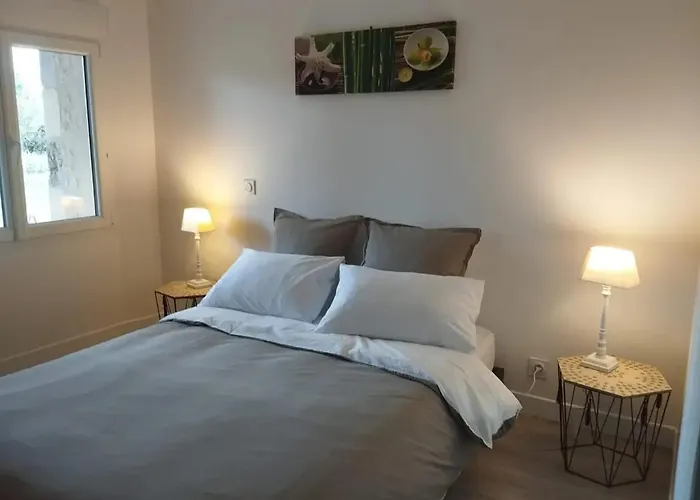 Maison Conviviale Avec Jardin A Saint-Maurice-la-Clouere