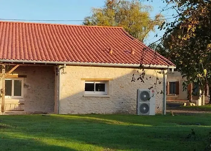 Maison Conviviale Avec Jardin A Vakantiehuis