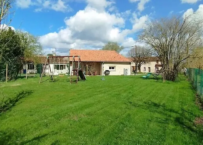 Maison Conviviale Avec Jardin A