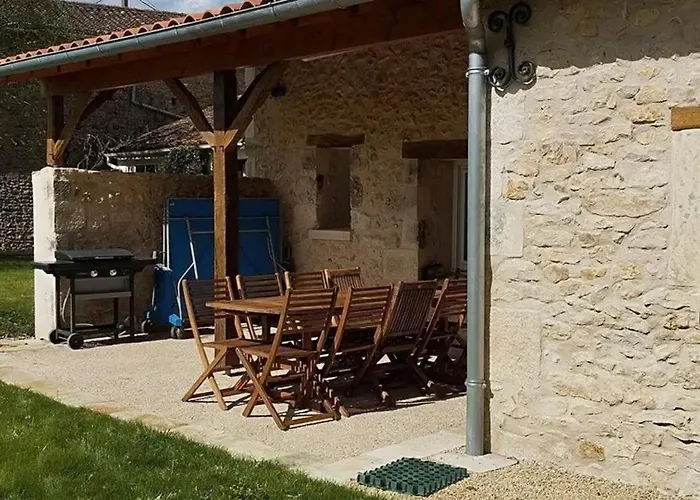 Maison Conviviale Avec Jardin A Vakantiehuis Saint-Maurice-la-Clouere
